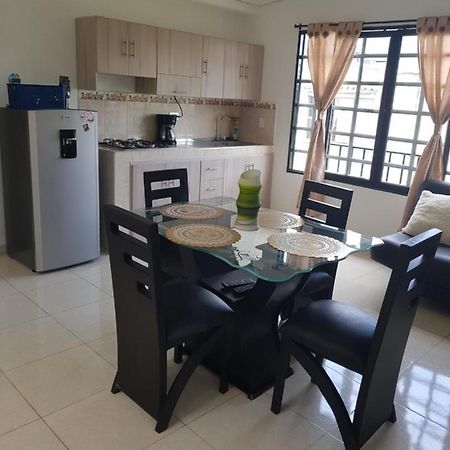 Apartamentos Williams Санта-Роса-де-Кабаль Экстерьер фото