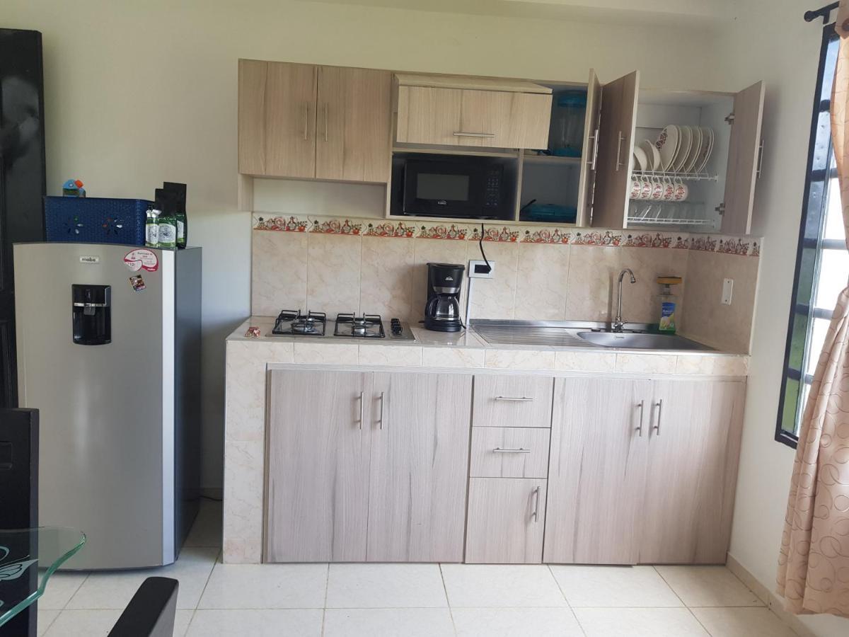 Apartamentos Williams Санта-Роса-де-Кабаль Экстерьер фото