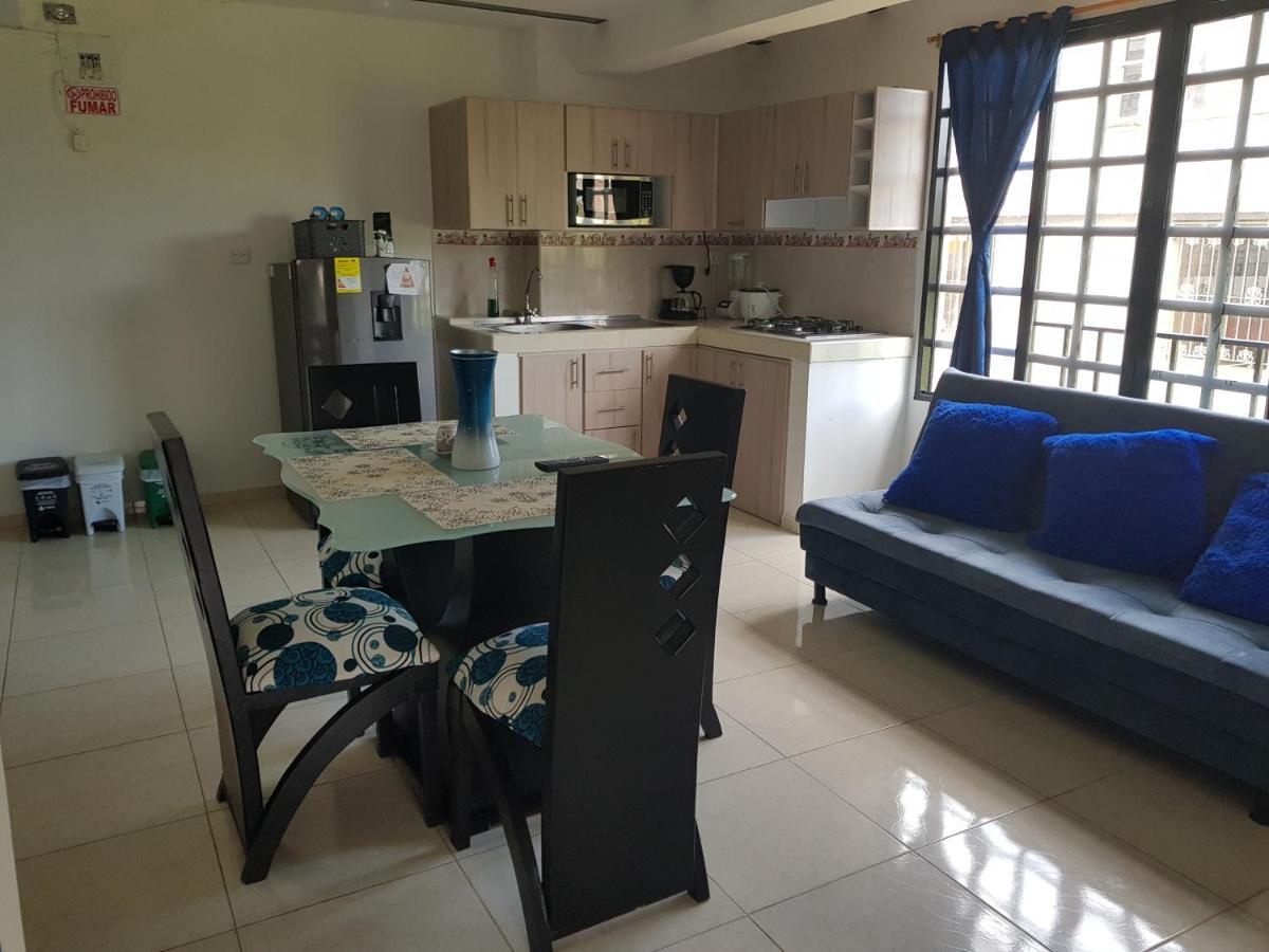 Apartamentos Williams Санта-Роса-де-Кабаль Экстерьер фото