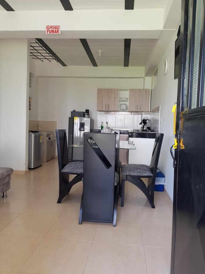 Apartamentos Williams Санта-Роса-де-Кабаль Экстерьер фото